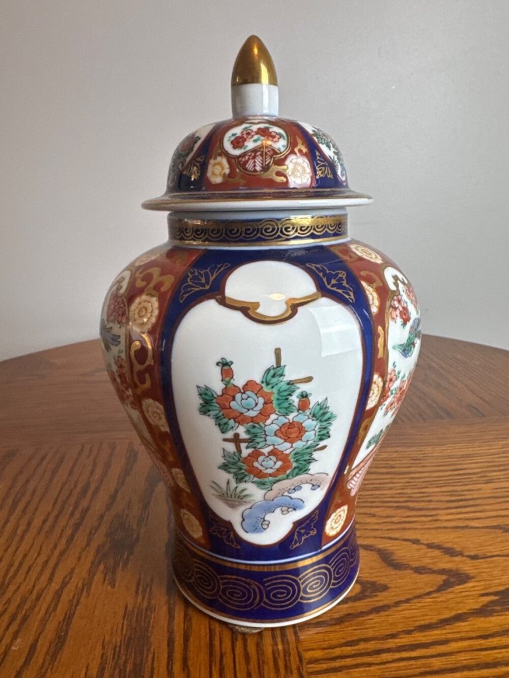 Gold Imari Hand Painted Japan Ginger Jar with Lid Collectible Home Decor